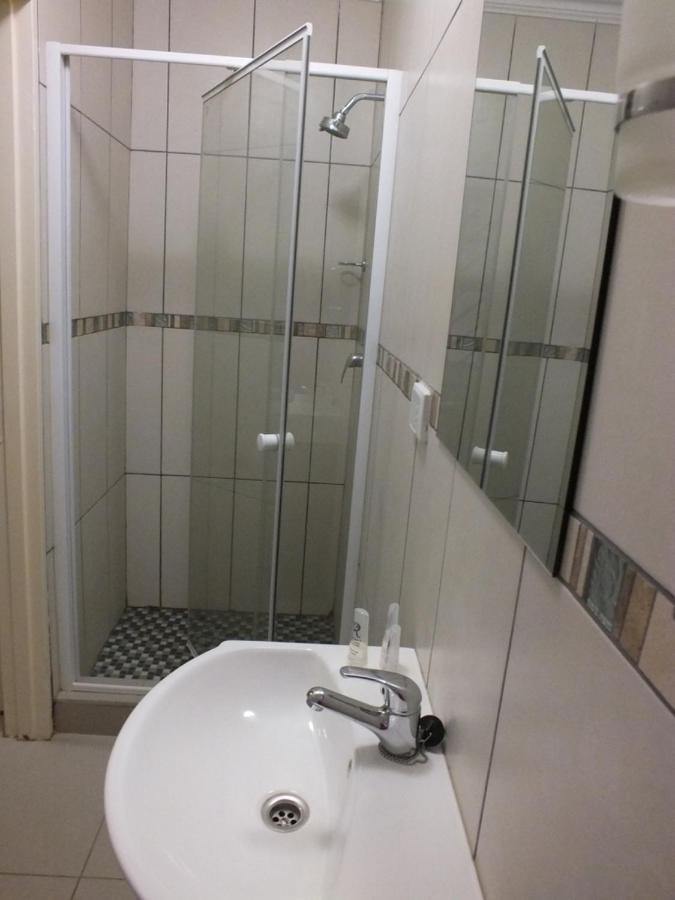 ווינדהוק Royal Castle Guest House מראה חיצוני תמונה